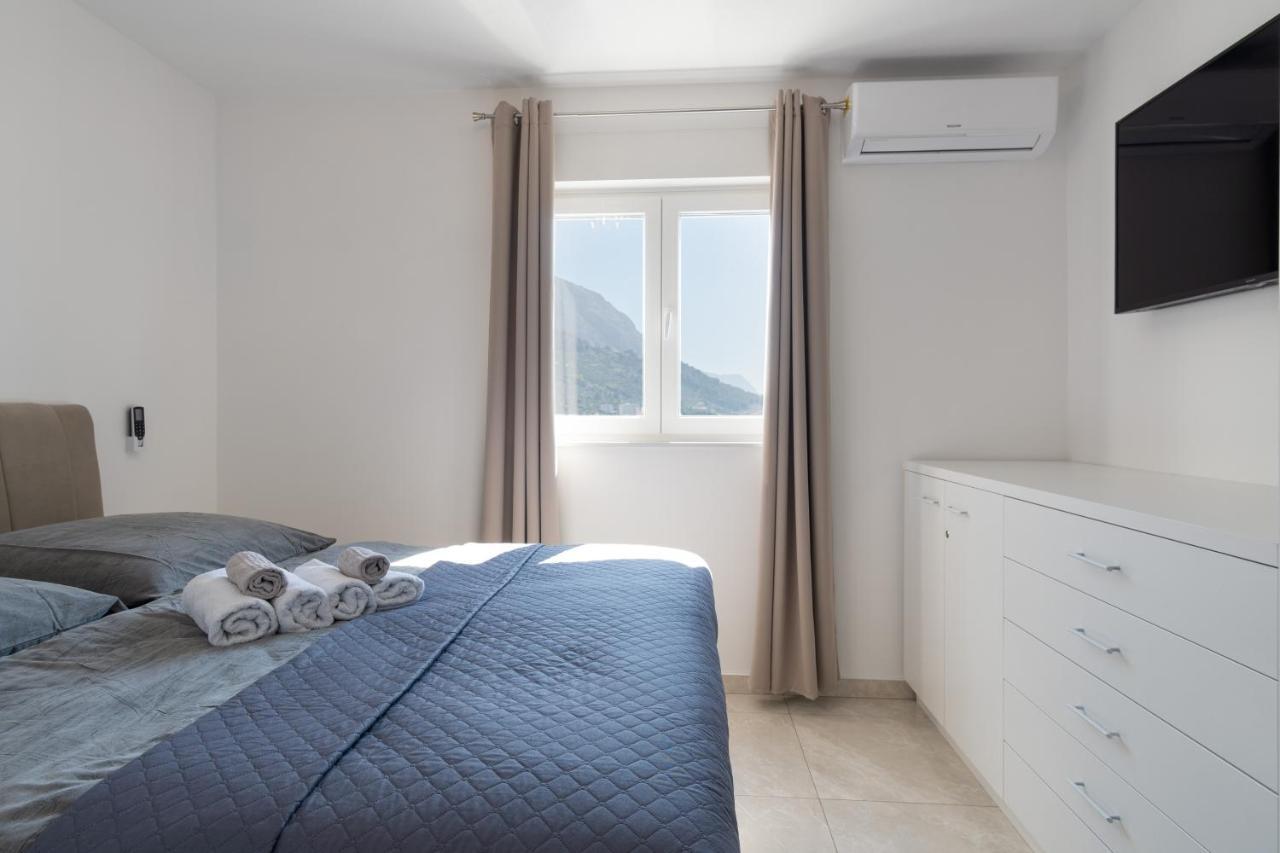 Sea View Apartment With Parking - Dina Макарска Екстериор снимка