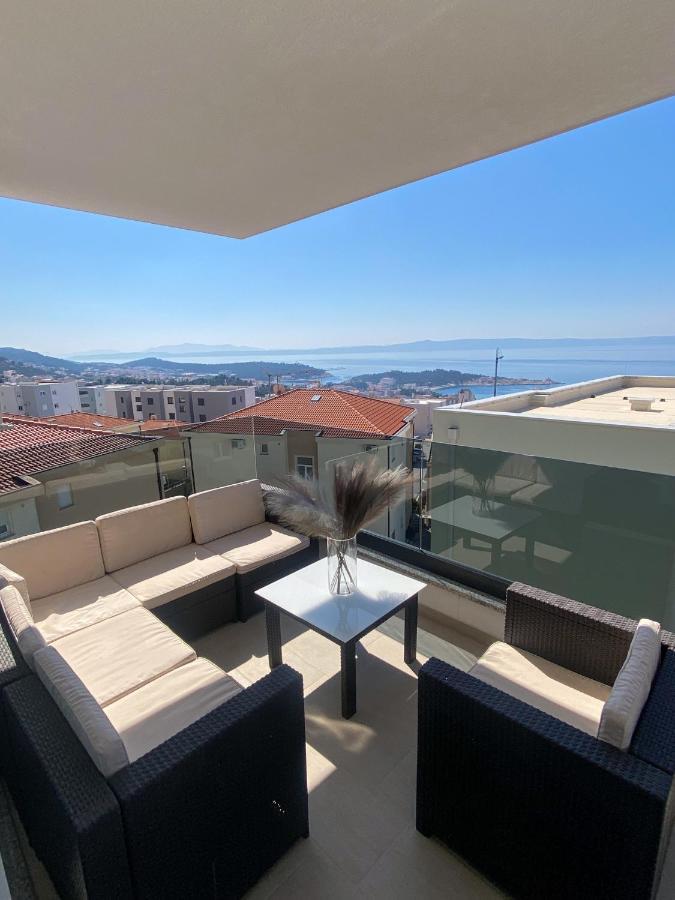 Sea View Apartment With Parking - Dina Макарска Екстериор снимка
