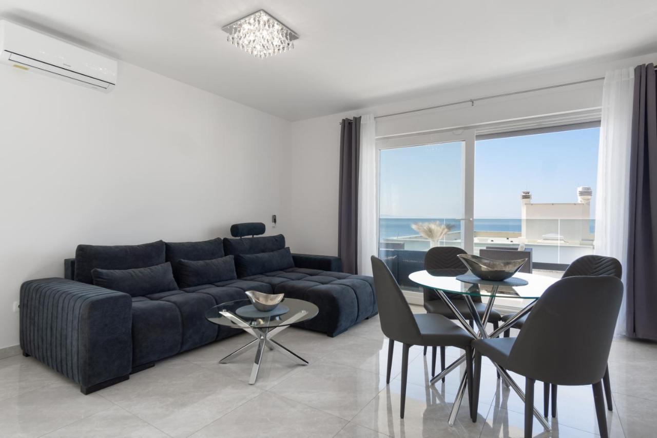 Sea View Apartment With Parking - Dina Макарска Екстериор снимка